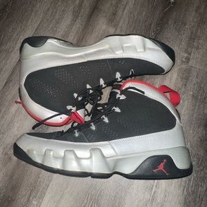 ‘Johnny Kilroy’ Retro 9s